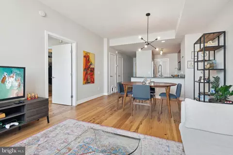 Dining - 910 M St NW #1002, Washington, DC 20001 photo 1 of 3