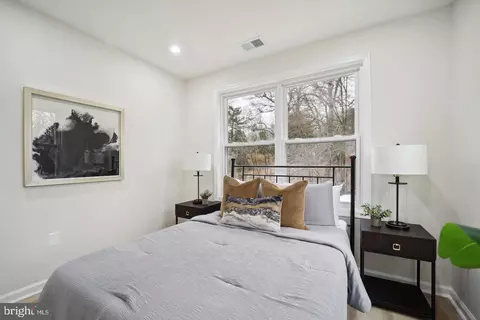 Bedroom - 1916 1918 M St NE, Washington, DC 20002 photo 7 of 11