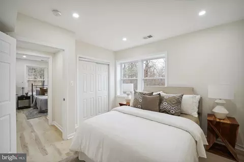 Bedroom - 1916 1918 M St NE, Washington, DC 20002 photo 5 of 11