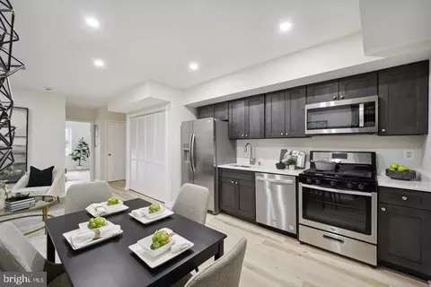1916 1918 M St NE, Washington, DC 20002