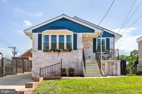 5221 C St SE, Washington, DC 20019