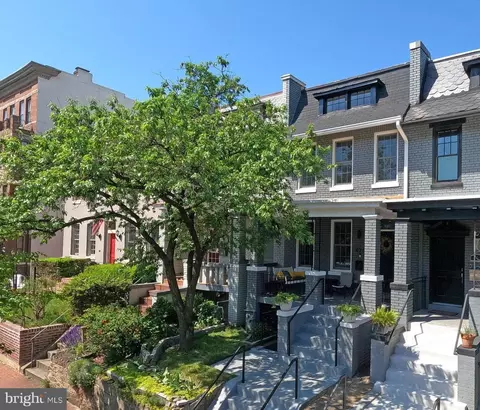 Exterior - 428 11th St NE, Washington, DC 20002 photo 1 of 14