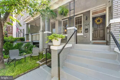 Exterior - 428 11th St NE, Washington, DC 20002 photo 13 of 14