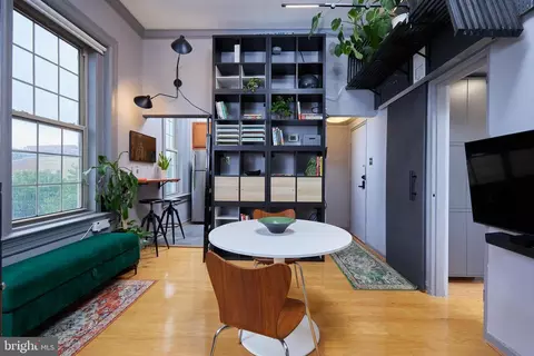 101 N Carolina Ave SE #302, Washington, DC 20003