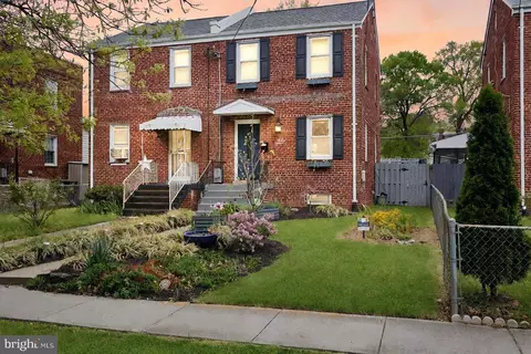 5018 S Dakota Ave NE, Washington, DC 20017