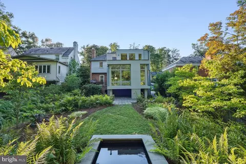 6617 31st St NW, Washington, DC 20015