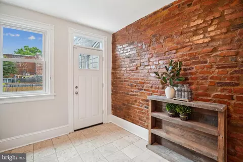 1630 E Street St SE, Washington, DC 20003 photo 10