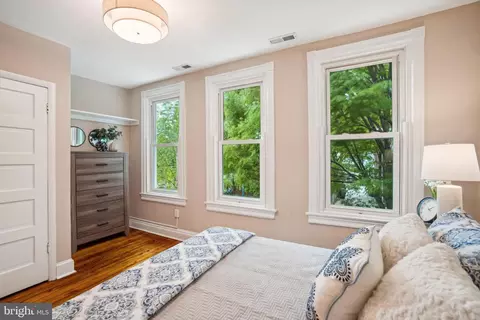 1630 E Street St SE, Washington, DC 20003 photo 13