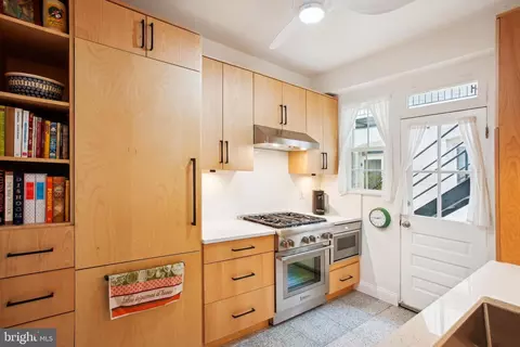 2605 O St NW #1, Washington, DC 20007