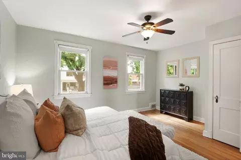 Bedroom - 315 19th St NE, Washington, DC 20002 photo 2 of 4