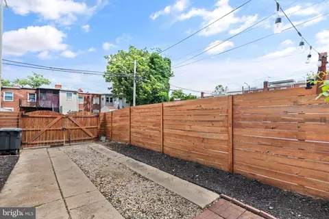 Exterior - 315 19th St NE, Washington, DC 20002 photo 3 of 4