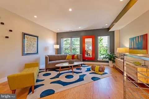 710 Kenyon St NW #2, Washington, DC 20010