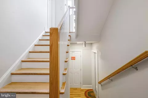 2221 M St NE #101, Washington, DC 20002 photo 4