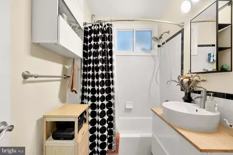 Bath - 1815 A St SE #102, Washington, DC 20003 photo 2 of 2