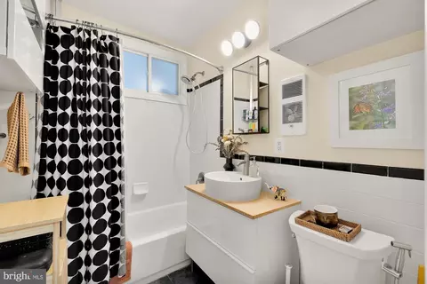 Bath - 1815 A St SE #102, Washington, DC 20003 photo 1 of 2