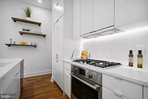 1100 T St NW, Washington, DC 20009 photo 11