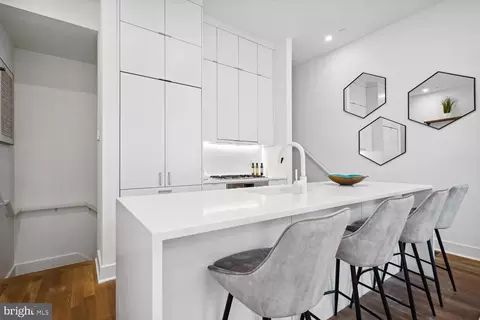1100 T St NW, Washington, DC 20009 photo 9