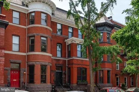 1758 Swann St NW, Washington, DC 20009