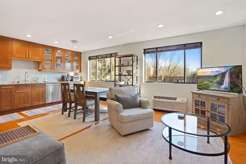 4114 Davis Pl NW #316, Washington, DC 20007