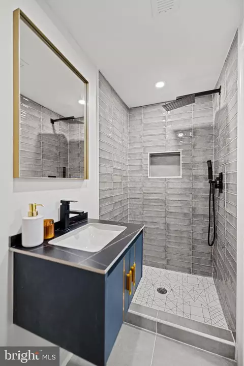 Bath - 1330 Queen St NE, Washington, DC 20002 photo 9 of 10