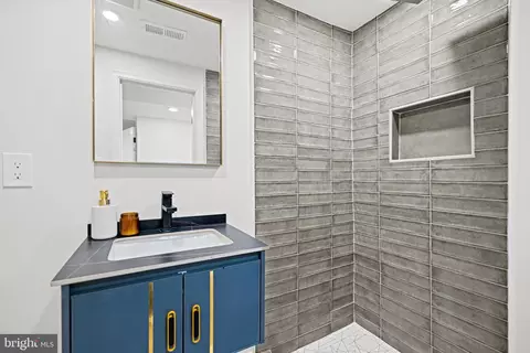 Bath - 1330 Queen St NE, Washington, DC 20002 photo 10 of 10