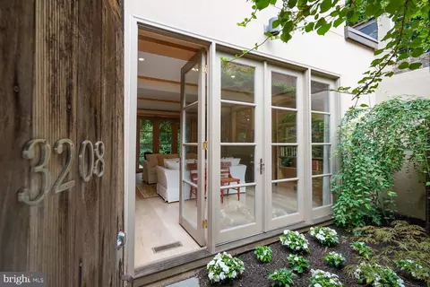 3208 Volta Pl NW #REAR/ALLEY, Washington, DC 20007 photo 4