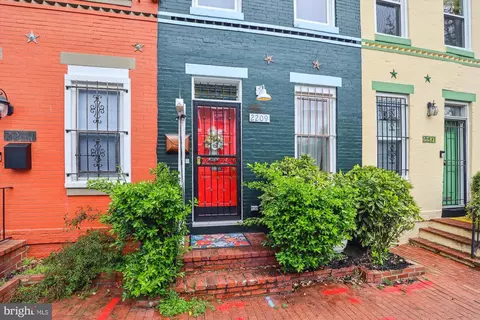 2209 12th Pl NW, Washington, DC 20009
