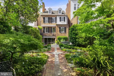 2918 P St NW, Washington, DC 20007 photo 12