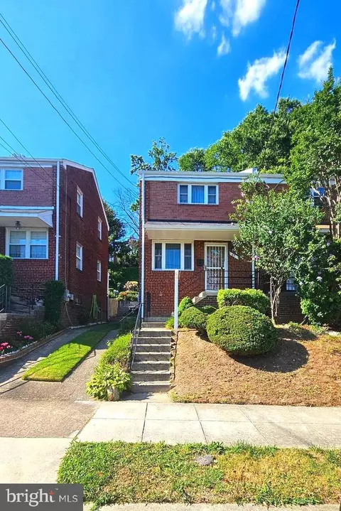 67 Underwood St NW, Washington, DC 20012
