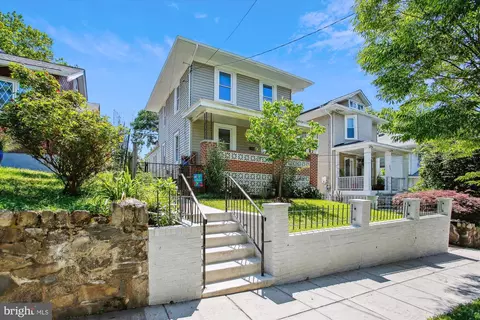 2913 26th St NE, Washington, DC 20018