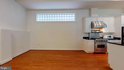 2380 Champlain St NW #103, Washington, DC 20009 photo 8
