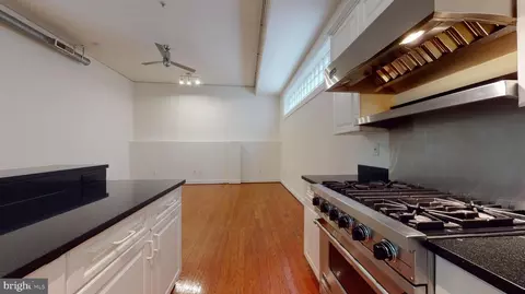 2380 Champlain St NW #103, Washington, DC 20009 photo 11