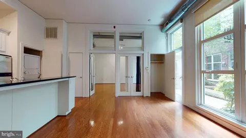 2380 Champlain St NW #103, Washington, DC 20009 photo 4