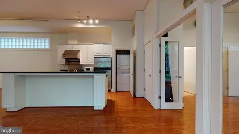 2380 Champlain St NW #103, Washington, DC 20009 photo 6