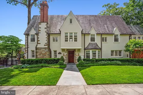2930 Woodland Dr NW, Washington, DC 20008