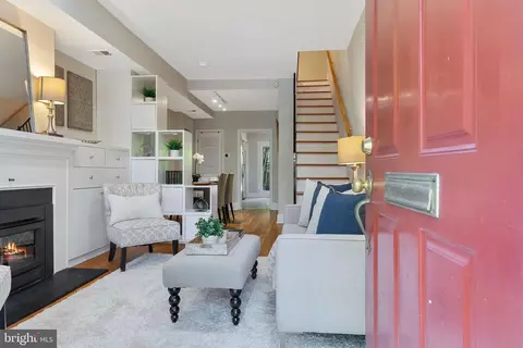 311 9th St SE, Washington, DC 20003 photo 6