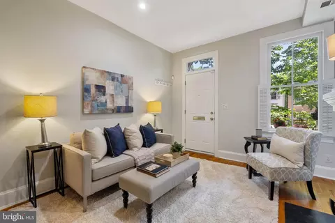 311 9th St SE, Washington, DC 20003 photo 10