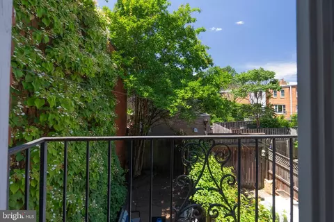 311 9th St SE, Washington, DC 20003 photo 28