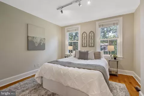 311 9th St SE, Washington, DC 20003 photo 22