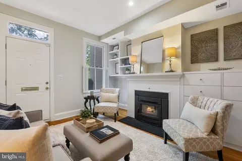 311 9th St SE, Washington, DC 20003 photo 8