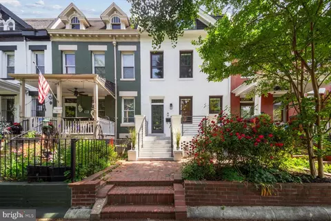 1354 Meridian Pl NW #1, Washington, DC 20010