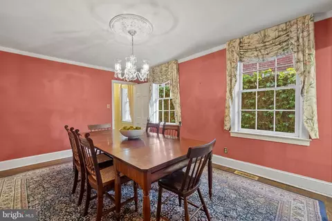 128 11th St SE, Washington, DC 20003 photo 8