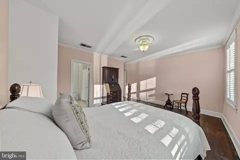 128 11th St SE, Washington, DC 20003 photo 17