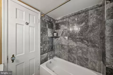 128 11th St SE, Washington, DC 20003 photo 30