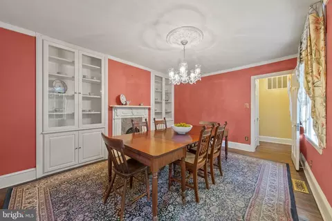 128 11th St SE, Washington, DC 20003 photo 9