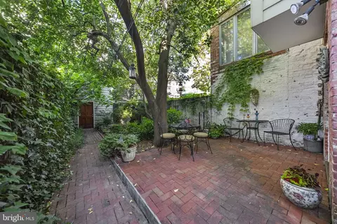 128 11th St SE, Washington, DC 20003 photo 42