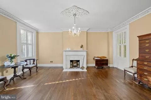 128 11th St SE, Washington, DC 20003 photo 3