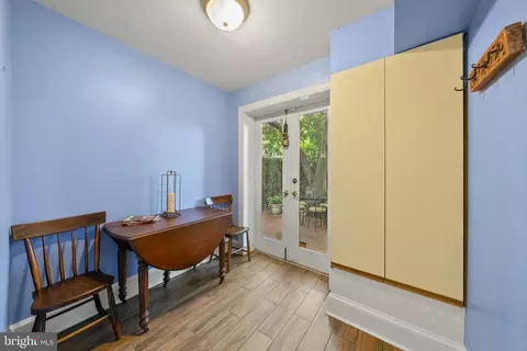 128 11th St SE, Washington, DC 20003 photo 14