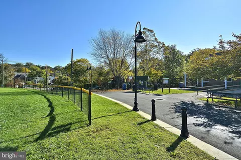 4870 Macarthur Blvd NW #5, Washington, DC 20007 photo 40