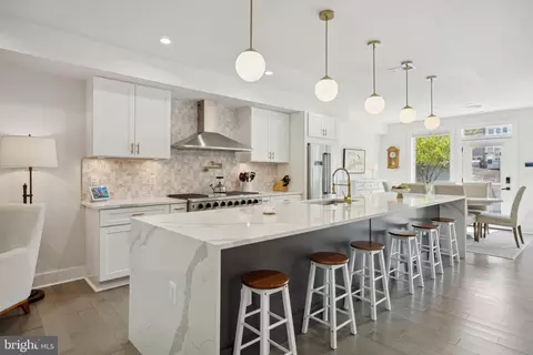 113 Rhode Island Ave NE, Washington, DC 20002